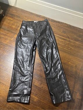 Abercrombie & Fitch Curve Love Black Vegan Leather ’90s Straight Pants 28/6